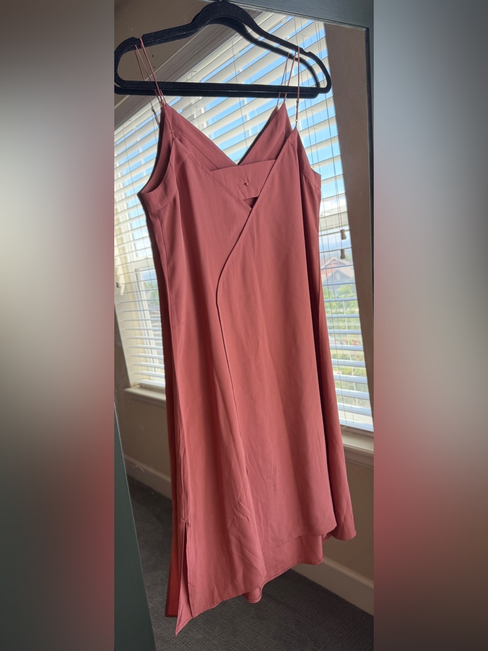 🔥 CUYANA 100% Crepe de Chine Silk Slip Dress V-Neck Pink Midi - Picture 3 of 7